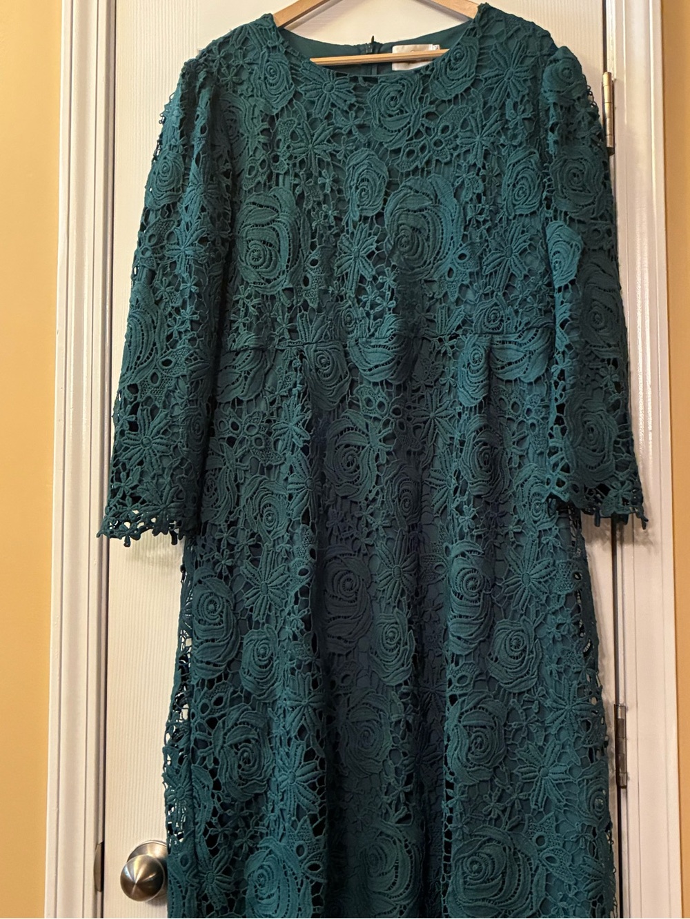 Dainty Jewells Emerald Green Long Sleeve Lace Lined Midi Dress. XXL